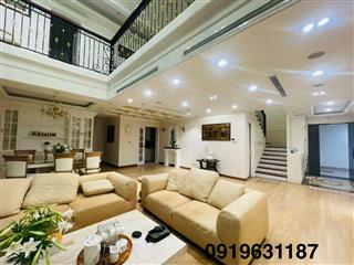 Cho thuê căn duplex Mandarin Hoàng Minh Giám, DT 266m2, 4PN, nội thất siêu đẹp