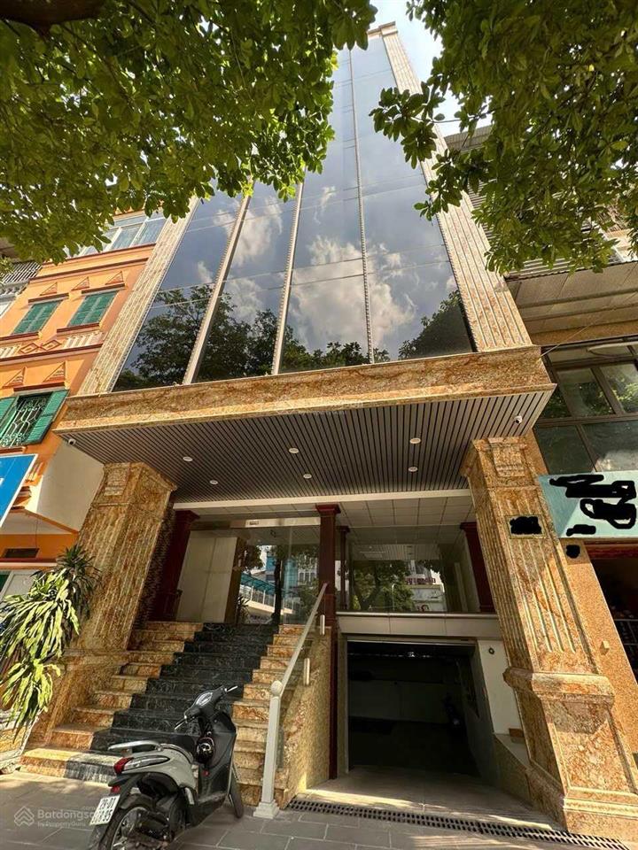 Cho thuê nhà mặt phố trần khát chân, dt 200m2x2 tầng + hầm, mt 8m nở hậu, giá 180tr,  0968 896 ***