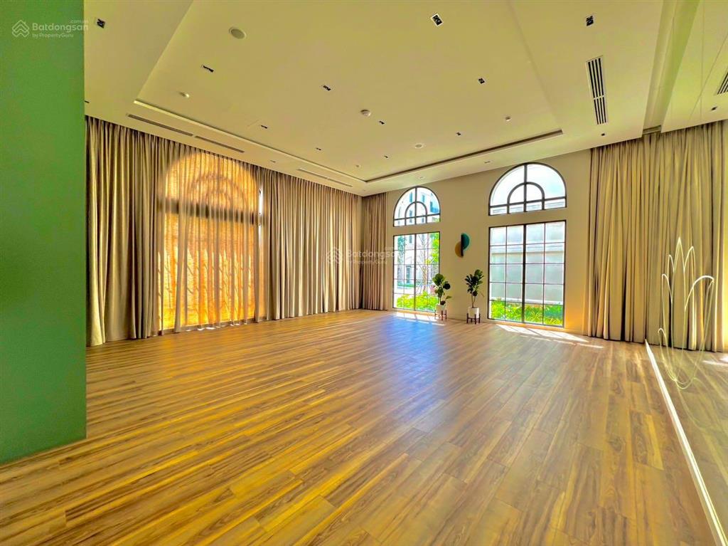 Bán biệt thự đơn lập swanbay zone 5 đã có sổ hồng, vị trí đẹp trục đường thông, giá tốt dự án