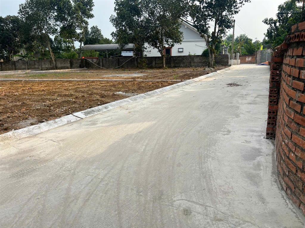 Bán nhanh lô góc 199m² trung tâm xã gần công nghệ cao hòa lạc giá loanh quanh 20 triệu/m2
