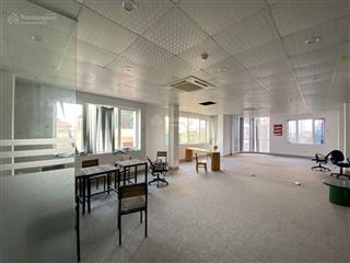 Cho thuê sàn văn phòng tại toà nhà audi mặt đường phạm hùng dt 185m2 giá cực rẻ chỉ 200k/m2  ngay