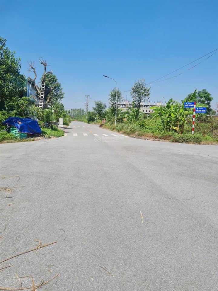 Lô đất trung tâm phường bắc giang, tỉnh bắc ninh. dt106m2  mt 6,3m. kinh doanh đỉnh. giá 7,7 tỷ