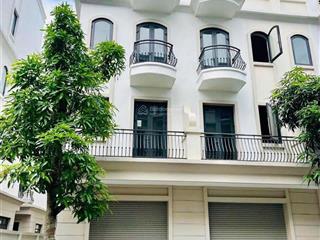 Miễn phí thuê 2 năm đầu căn góc khu tmdv mặt đường 30m2, sát phân khu vip ngọc trai, 4 toà chung cư