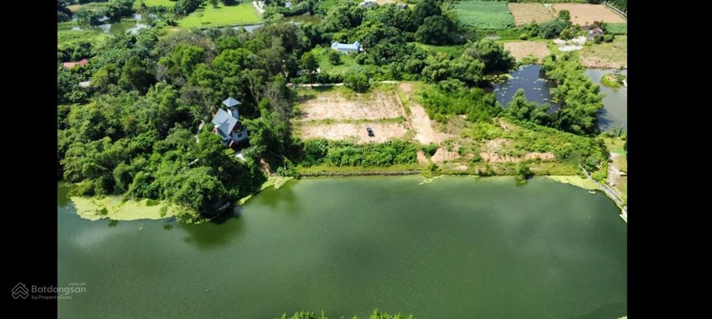 Siêu phẩm bám hồ 3200m2 200m2 thổ cư bám hồ đồng sương hồ lớn tại lương sơn
