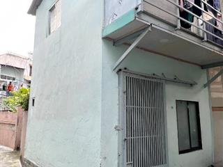 Nhà góc 2 tầng hẻm thông đường Tôn Đản P4Q4