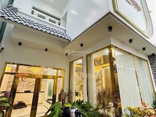 Bán nhà nở hậu ngang gần 8m 110m2  nguyễn thị thập trung tâm quận 7 giá 16,5tỷ sân rộng trước nhà