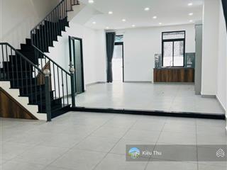 Lakeview city nhà phố dt 6x20m 3 lầu view công viên hoàn thiện cơ bản mới giá 30tr  0902 872 ***