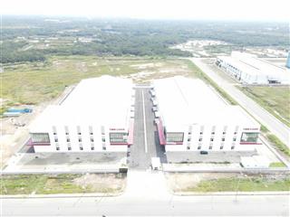 Cho thuê 12000m2 đất có sẵn 6000m2 kho nhà xưởng khu công nghiệp hà lam, quảng nam