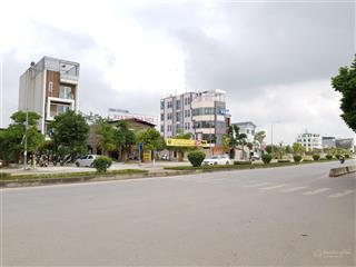 Bán 100m2 mặt ql3, nguyên khê đông anh, kinh doanh sầm uất, ngay cạnh ngân hàng, view kênh sông đào