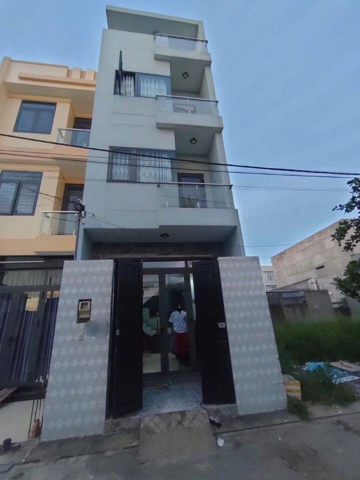 Cần bán gấp nhà đường HOÀNG HỮU NAM P.long Thạnh Mỹ Q9,60m2,4 tầng lầu  giá chỉ 6 tỷ .