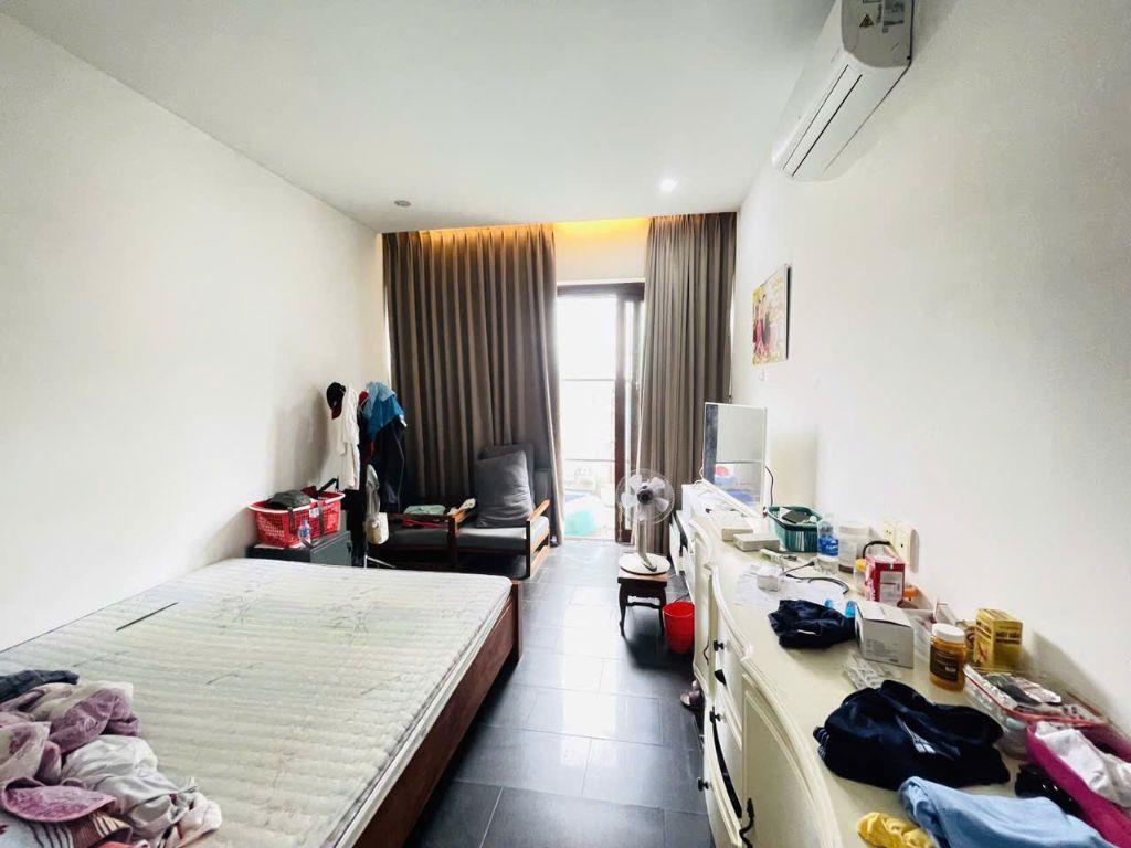  Cần bán gấp nhà mặt tiền đường Lê Văn Việt.p TNPA. Q9,185m2..,3tầng 17 tỷ