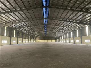 Cho thuê kho xưởng ngoài khu công nghiệp xã đức hòa , long an , khuôn viên 28.000m2, x  12.000m2