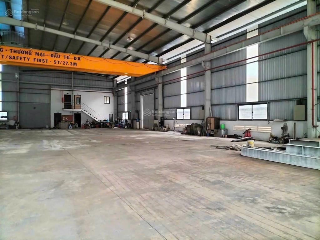 Bán xưởng 2500m2. khu công nghiệp đức hoà 3. long an
