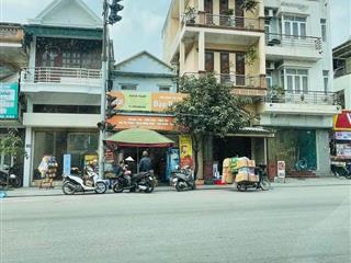 Bán nhà 3 tầng mặt đường lớn, ngay chợ, đối diện Uỷ ban Phường Hà Khẩu, Hạ Long