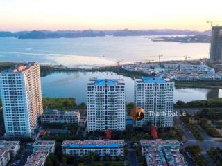 Chính chủ cần bán căn penthouse 2 tầng 240m2 view biển mặt đường trung tâm du lịch bãi cháy hạ long