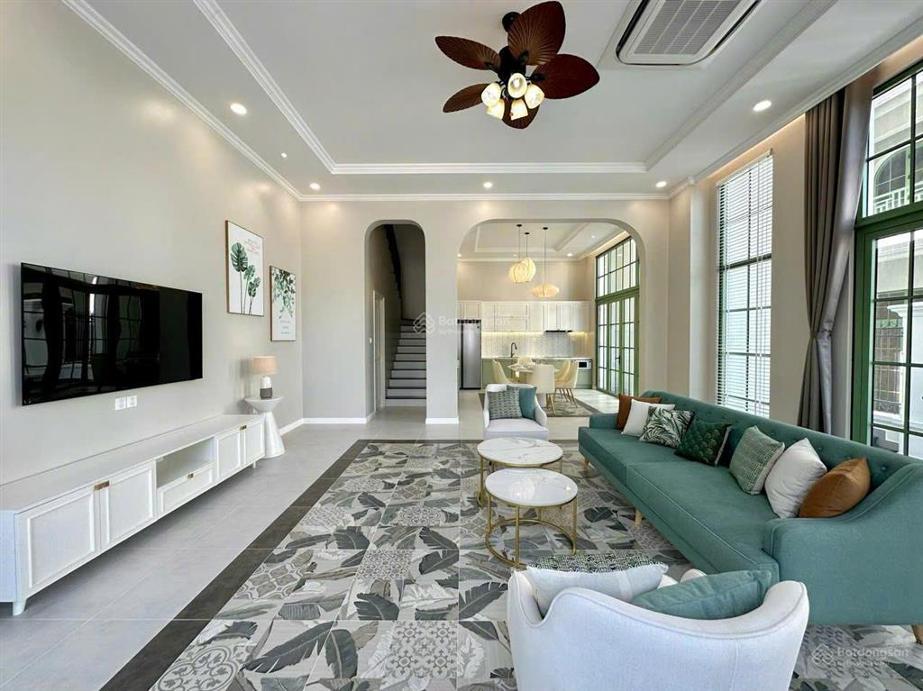 Bán lỗ sâu căn song lập 250m2 full nội thất  gần biển  trực diện cv  từ 16 tỷ bao thuế phí