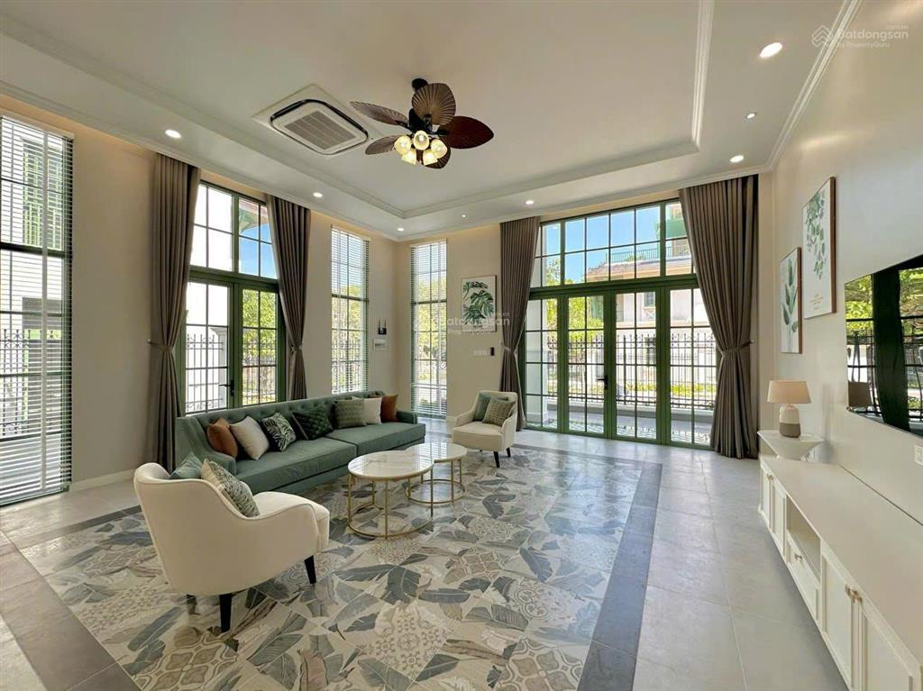 Bán lỗ sâu căn song lập 250m2 full nội thất  gần biển  trực diện cv  từ 16 tỷ bao thuế phí