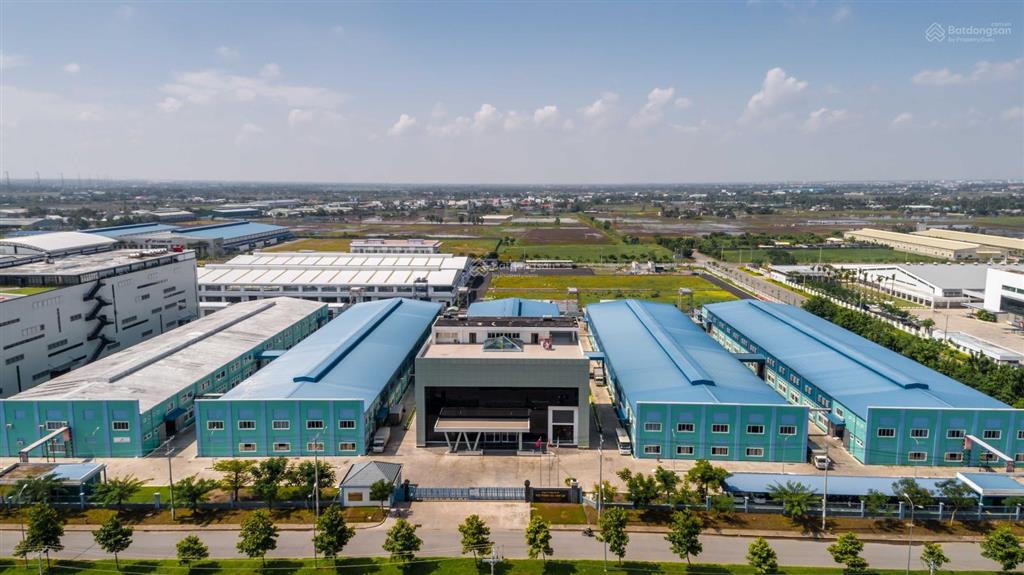Cho thuê 1ha đất dịch vụ tại kcn hòa bình vị trí đẹp ngay đầu kcn