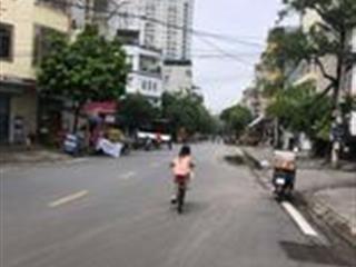 Bán đất ngô thì nhậm, hà đông kinh doanh mặt hồ vỉa hè ô tô tránh 44m2 mt 5m 11 tỷ.