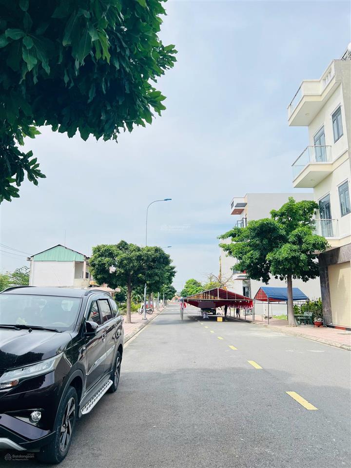 Kẹt tiền cần vốn bán nhanh lô đất phường an phú, thuận an, gần vsip, sổ sẵn, giá 1ty8 ,70m2