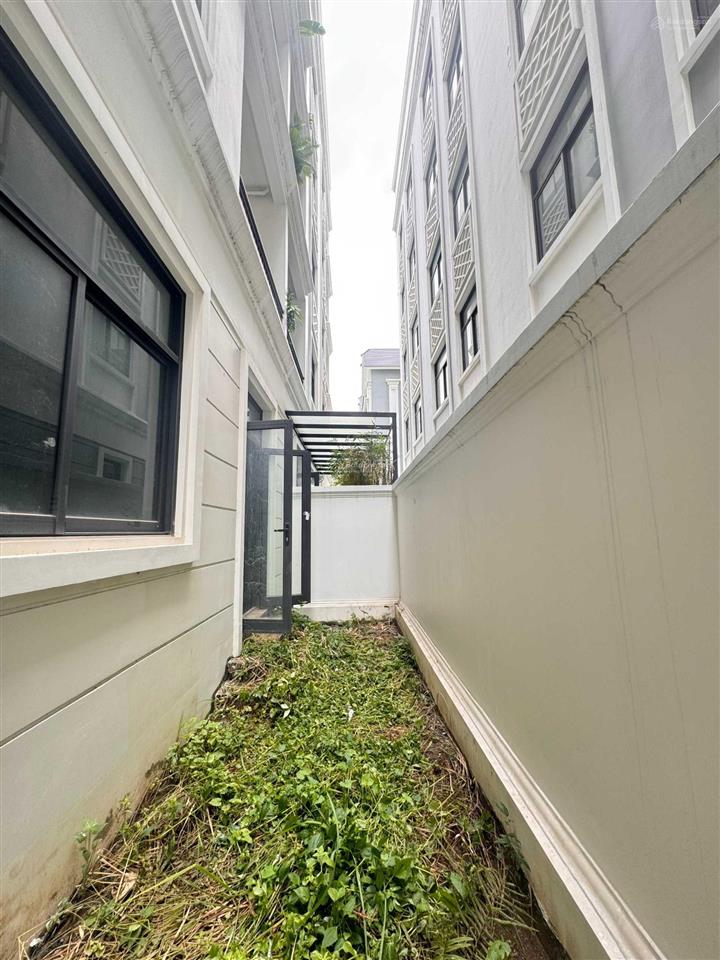 Bán nhà phố 126m2  glory  giá bán top 1 toàn khu vinhomes grand park tháng 12/2025