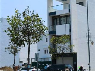 Cần bán nhà 3 tầng mặt đường số 4 Phước Hải Nha Trang