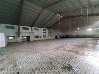 Cho thuê 2700m2 kho xưởng mt đường 2 chiều q. 5