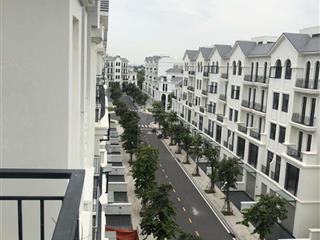 Cho thuê nhà phố 84m2 hoàn thiện vinhomes quận 9 chỉ 25 triệu/ tháng