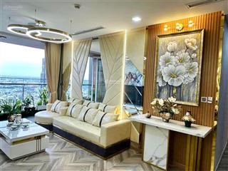 Bán gấp căn hộ oriental plaza, 685 âu cơ dt 106m2=3pn =3wc giá 3tỷ9, sổ hồng  0902 369 ***