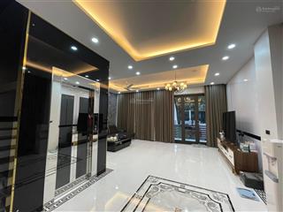 Cho thuê biệt thự trung văn olympia, 180m2, 4 tầng, thang máy, hiện đại làm vp, nhà ở