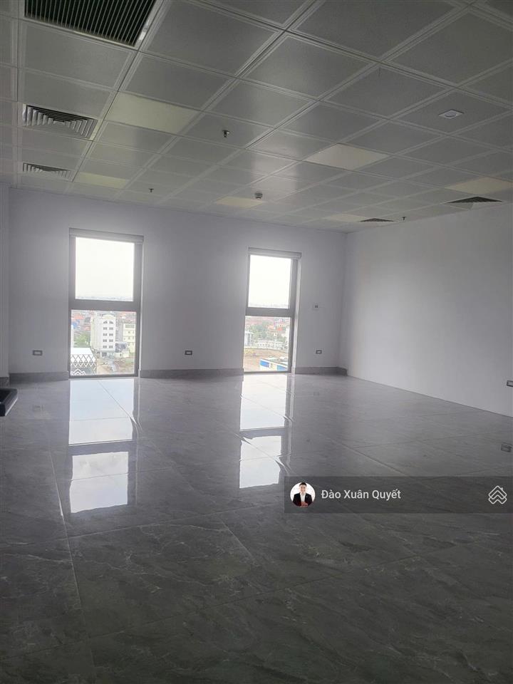 Văn phòng hiện đại lê hồng phong  109 m2  chia 3 phòng sẵn  kê bàn ghế hoạt động ngay
