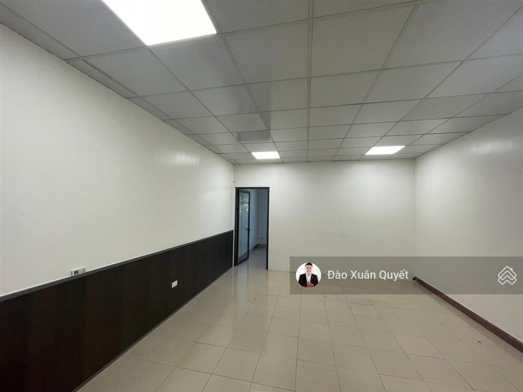 Cho thuê văn phòng 40m2  ngay nhà hát lớn hải phòng chỉ 6 triệu/tháng  hoạt động ngay