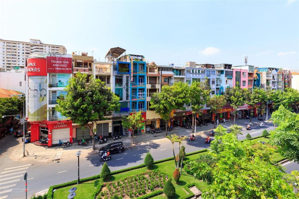 Cho thuê mặt tiền số 190 phan xích long, quận phú nhuận, dt 12x35m, 1 trệt 1 lầu, dtsd 600m2