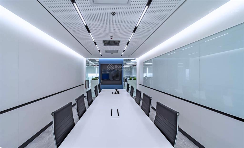 Cmc duy tân em có 220m2 (có cắt 150m2), giá 48tr/th đã setup nội thất 600tr