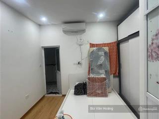 Nhỉnh 2 tỷ có nhà tt đống đa, gần phố 2 thoáng trước sau, đầy đủ nội thất (17m 4 tầng)