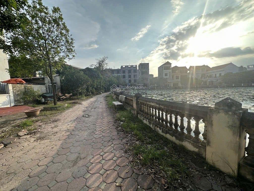 Đại cát liên mạc! đất đẹp view hồ ô tô đỗ cửa 45m2 4.28 tỷ