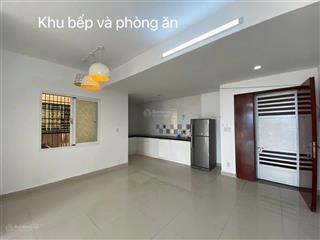 Bán vtplaza block a 94m2,2pn,2wc giá 2tỷ850tr.call 0989 116 *** mr hà.