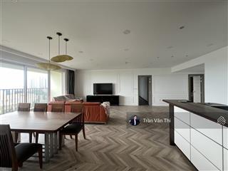 Siêu hot, không thể bỏ lỡ 4pn 204m2  view đẹp nhất dự án  bán gấp 16.5 tỷ bao thuế phí, sổ hồng