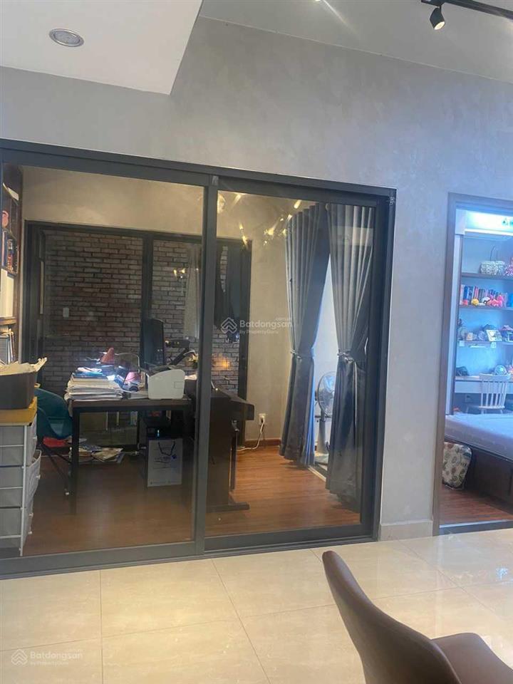 Cho thuê căn hộ quận 2, căn 88m2, 3 phòng ngủ, 2wc, full nội thất giá 15tr/th.  0938 489 ***