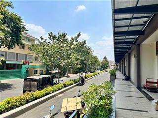 Cần sang nhượng căn shophouse mặt tiền phạm thế hiển, giá 5tỷ5/151m2 sổ đỏ sẵn, sở hữu lâu dài