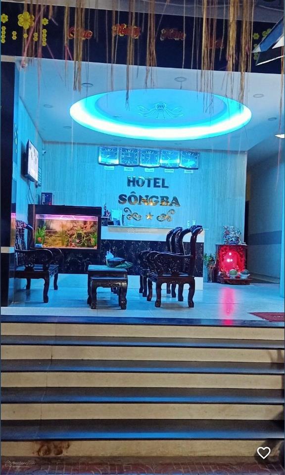 Bán khách sạn mt trần xuân soạn, view sông, p. tân kiểng q7. dt đất 450m, nở hậu 8.5m. giá 47 tỷ