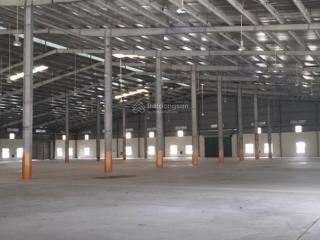 Bán nhà máy 28.000 m2, có sẵn xưởng cho thuê 450 triệu môt tháng, tại trung tâm phú xuyên, hà nội