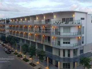 Cho thuê 1000m2 sala, 11.4mx 20m hoàn thiện đẹp full, 250 triệu 0931 490 ***