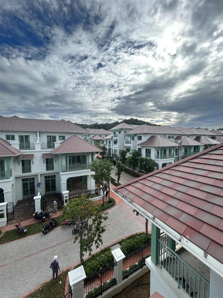 Cắt lỗ biệt thự đơn lập tropical hiếm có tại sun tropical village phú quốc