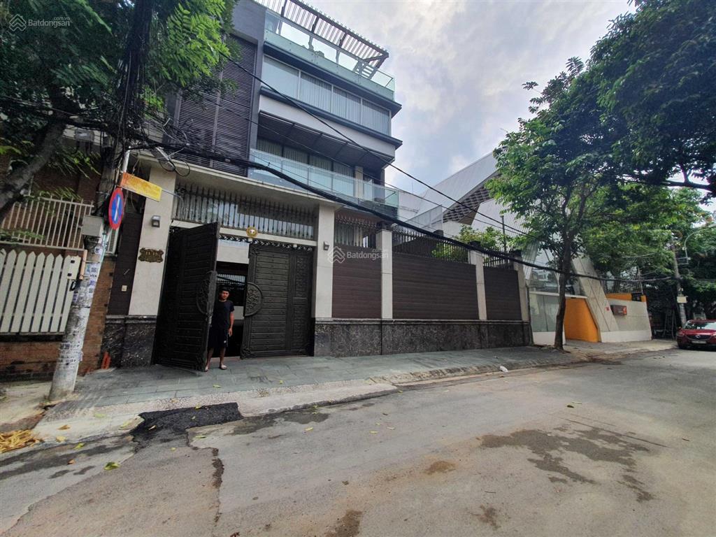 Chính chủ bán siêu biệt thự mặt tiền 1113 ghép 14 lô a đường trường sơn q.10 14x25m giá 98 tỷ tl