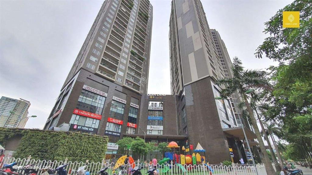 Bql cho thuê vp n04 udic hoàng đạo thúy 200m2 cắt từ 80m2 sẵn bàn ghế đẹp vào được luôn