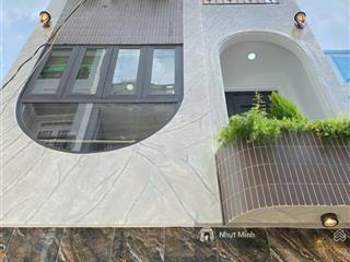 Gọi 0773 082 *** định cư nước ngoài bán nhanh nhà đường lê văn sỹ, p13, q3. 42,5m2/giá 2.450 tỷ shr