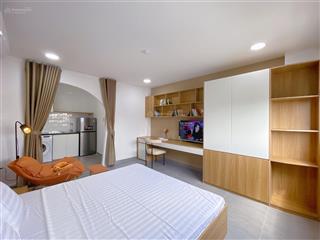 Cho thuê căn hộ cao cấp 1 phòng ngủ sân vườn máy giặt riêng 50m2 ngay vòng xoay điện biên phủ