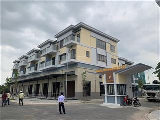 Chính chủ ngộp bank bán gấp nhà phố iris residence, tt cần giuộc, dtxd 252m2. mặt tiền đường ql 50