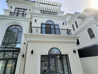 Cho thuê boutique villas vị trí đắc địa nhất kđt vinhomes grand park, dtsd lên tới gần 400m2